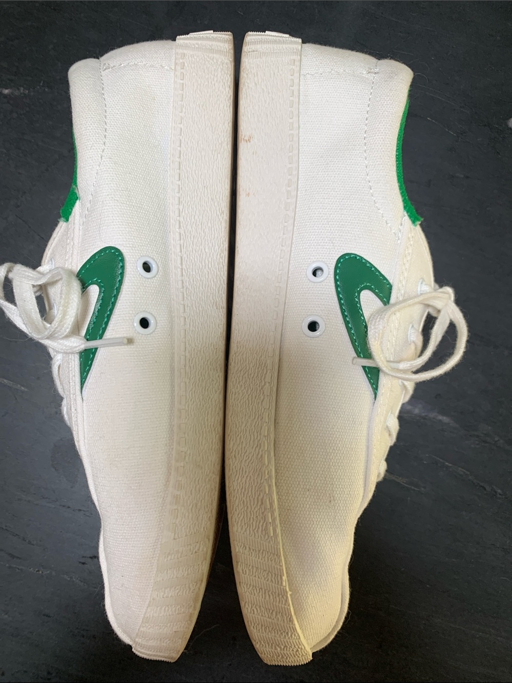 Tretorn White Canvas Sneakers with Green Accents SZ 9.5 - Picture 2 of 4